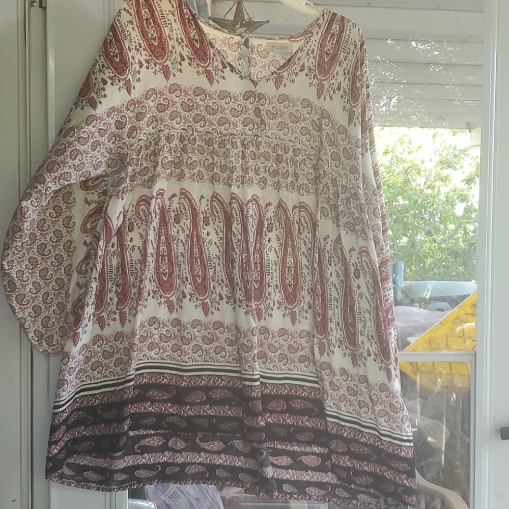 Dress - Picture 4 of 4